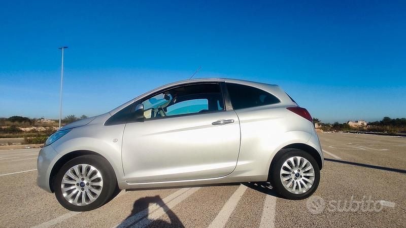 Usata Ford Ka Titanium 75 CV (55 kW) 2013 Grigio Utilitaria