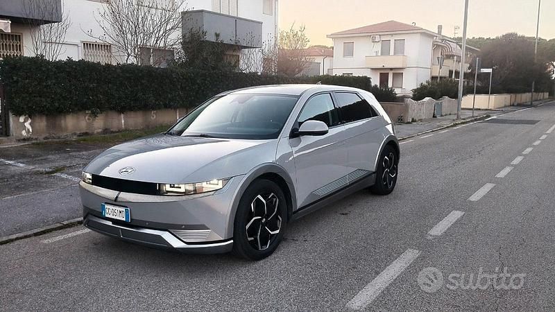 Usata Hyundai Ioniq 5 219 kW (299 CV) 2021 Grigio SUV