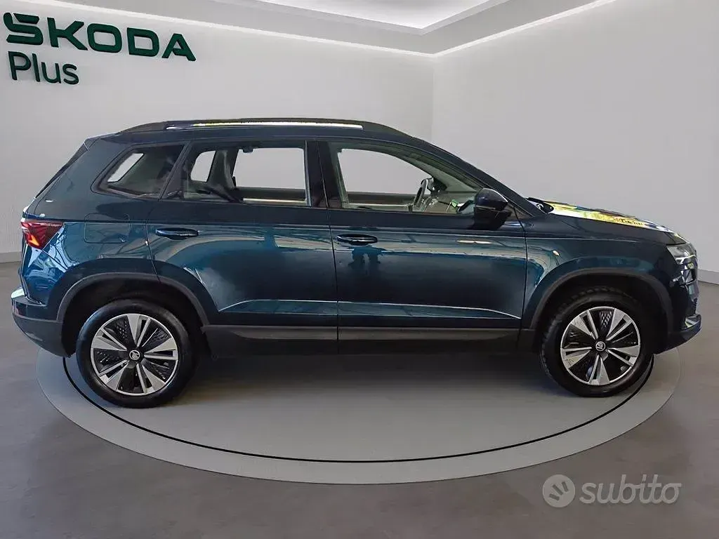 Usata Skoda Karoq Executive 116 CV (85 kW) 2023 Bluazzurro SUV