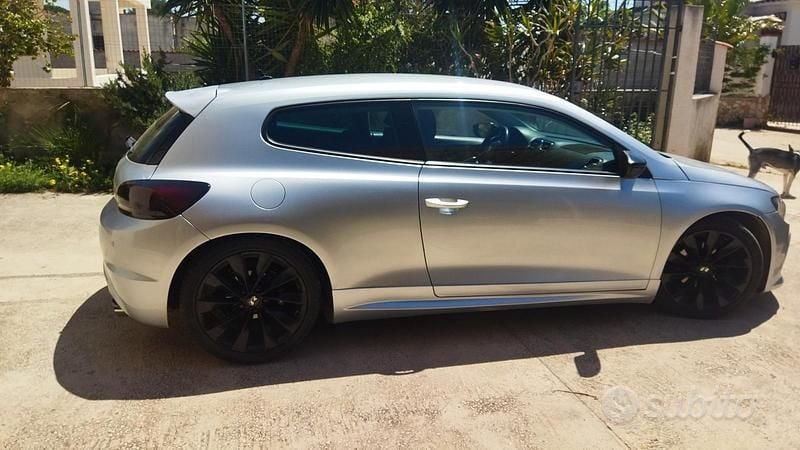 Usata VW Scirocco 143 CV (105 kW) 2009 Grigio Coupé