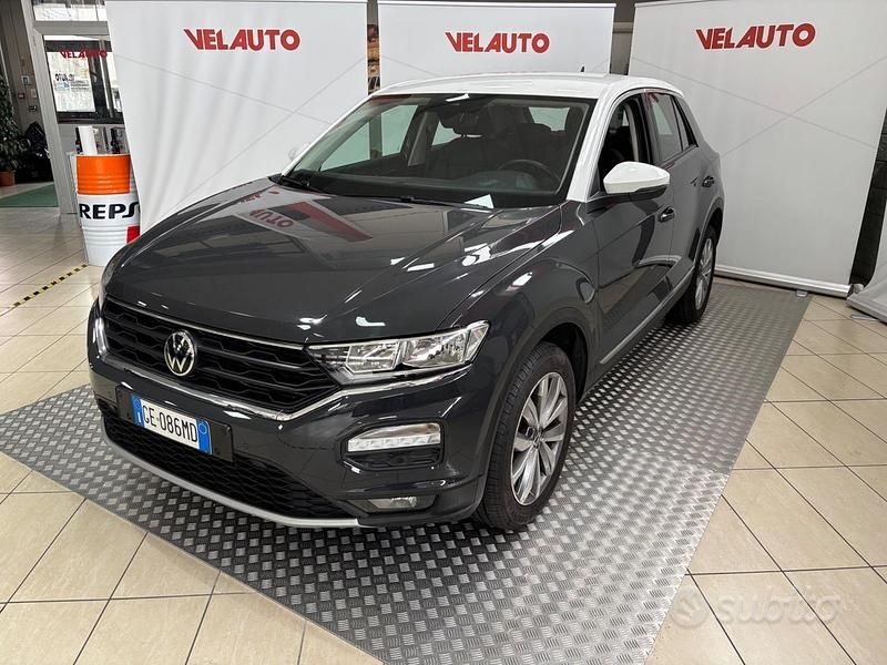 Usata VW T-Roc Advance 150 CV (110 kW) 2021 Grigio SUV