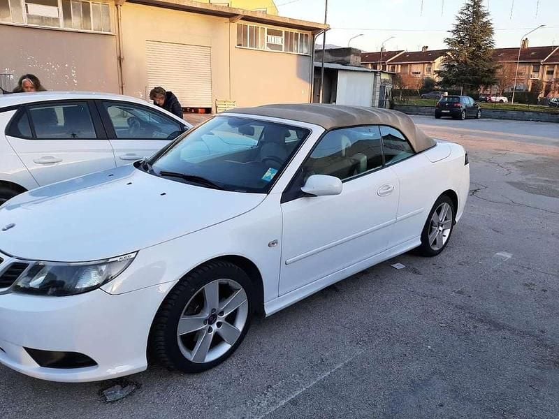 Usata Saab 9-3 Cabriolet Vector 150 CV (110 kW) 2008 Bianco Cabrio