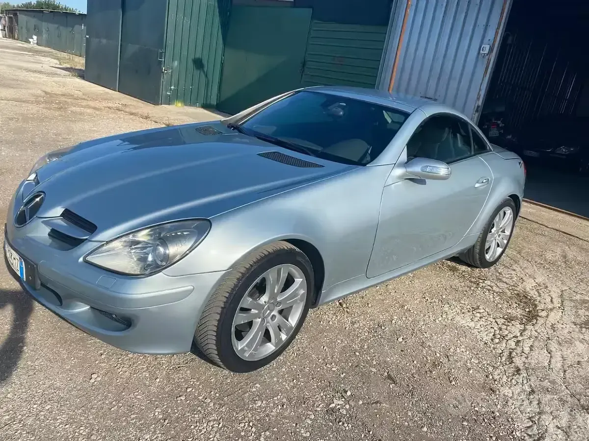 Usata Mercedes SLK200 163 CV (119 kW) 2005 Grigio Cabrio