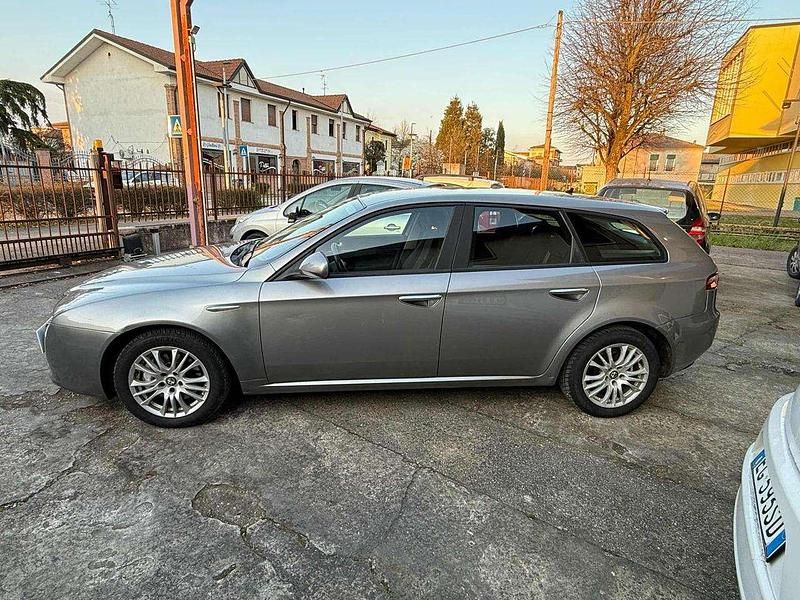 Usata Alfa Romeo 159 Distinctive 150 CV (110 kW) 2009 Grigio Station wagon