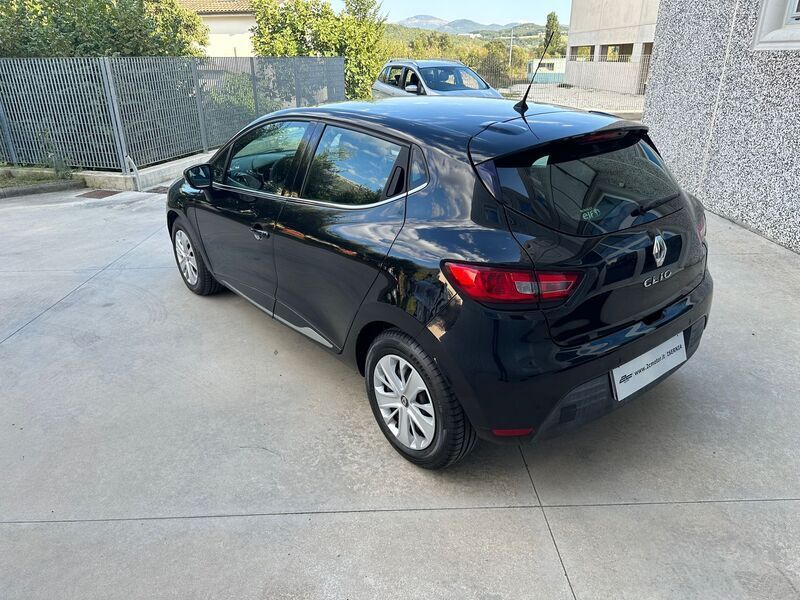 Usato 2018 Renault Clio IV 1.5 Diesel 75 CV (10.750 €)