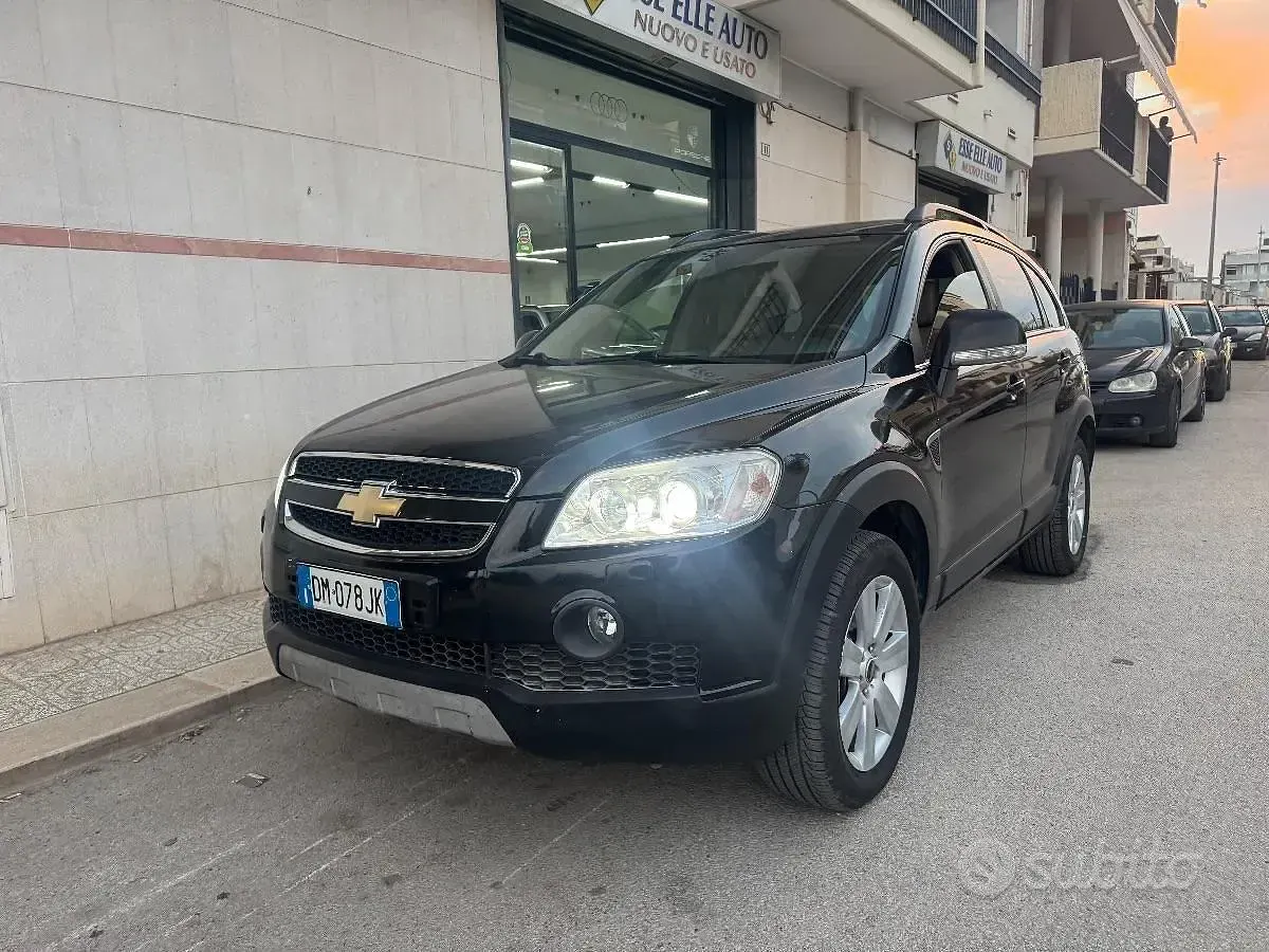 Usata Chevrolet Captiva Sport 150 CV (110 kW) 2008 Nero SUV