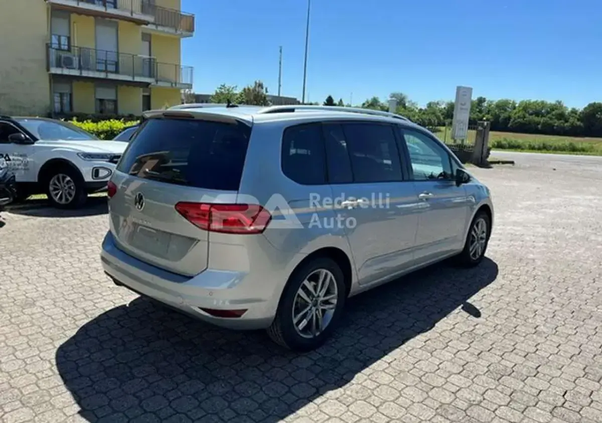 Nuova VW Touran Edition 150 CV (110 kW) 2026 Argento Monovolume