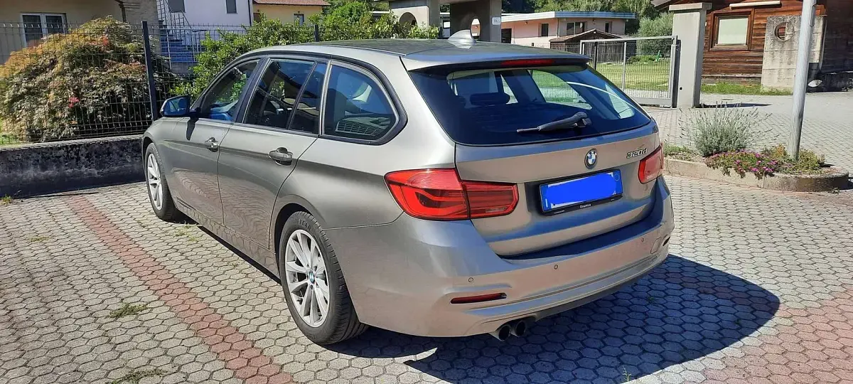 Usata BMW 320 Advantage 190 CV (139 kW) 2017 Argento Station wagon