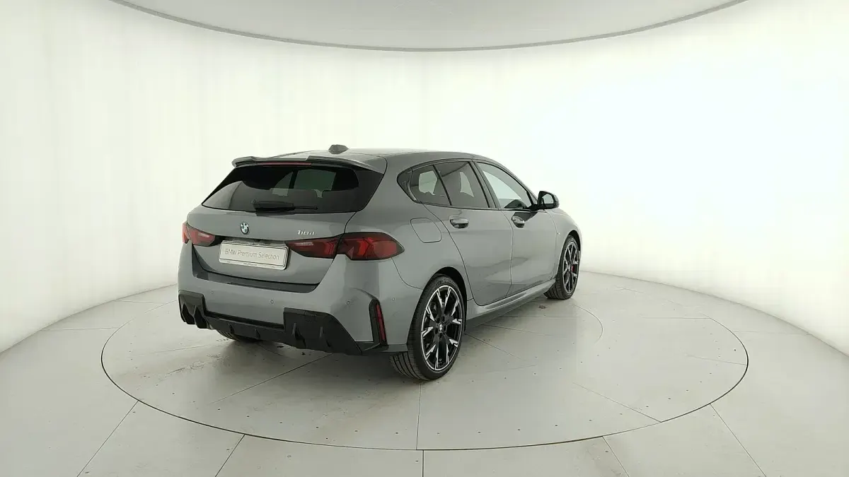 Usata BMW 118 M Sport 150 CV (110 kW) 2025 Grigio Utilitaria