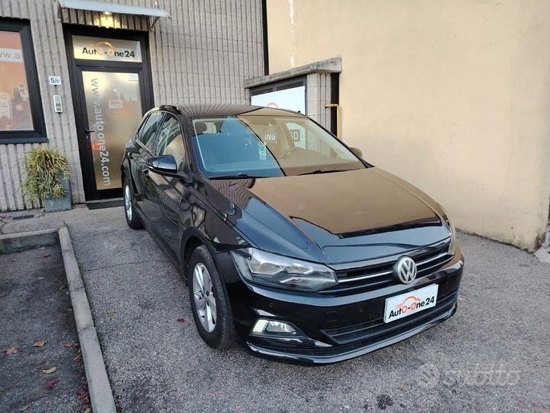 Usata VW Polo Comfortline 75 CV (55 kW) 2018 Nero metallizzato Berlina