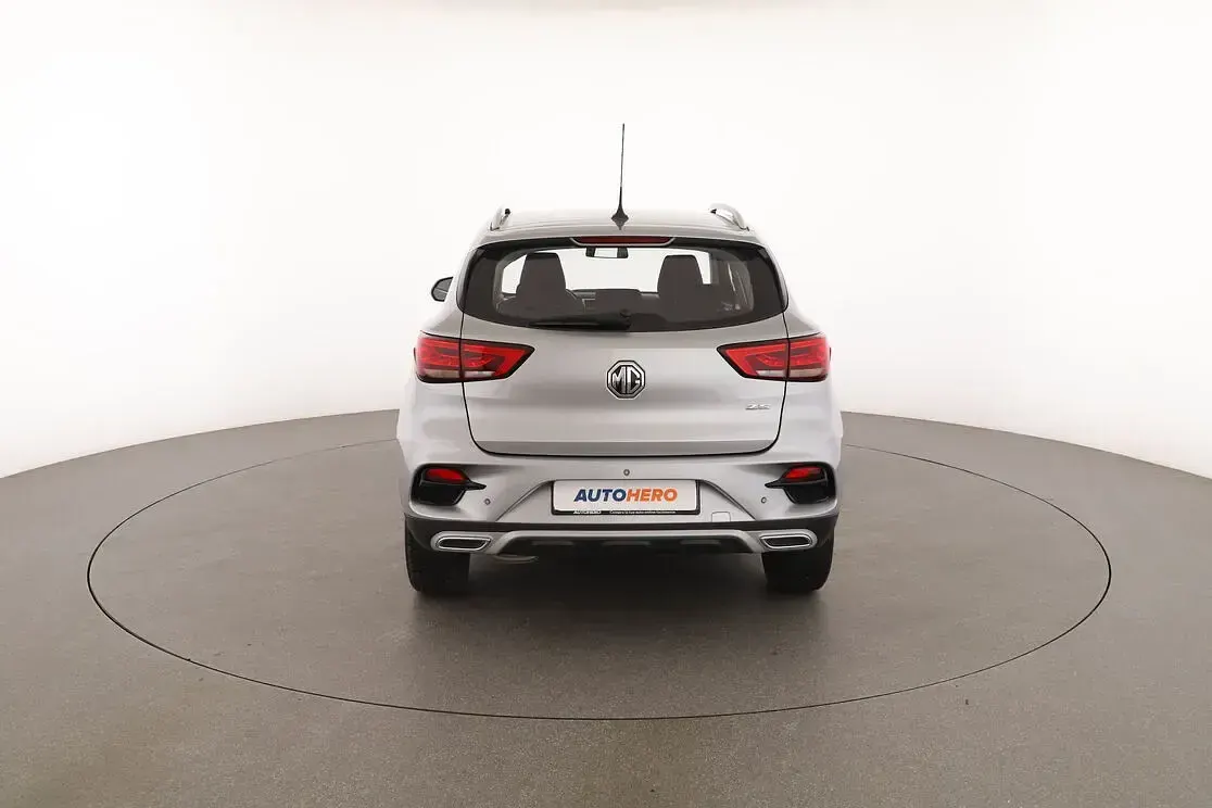 Usata MG ZS Comfort 106 CV (77 kW) 2023 Grigio SUV