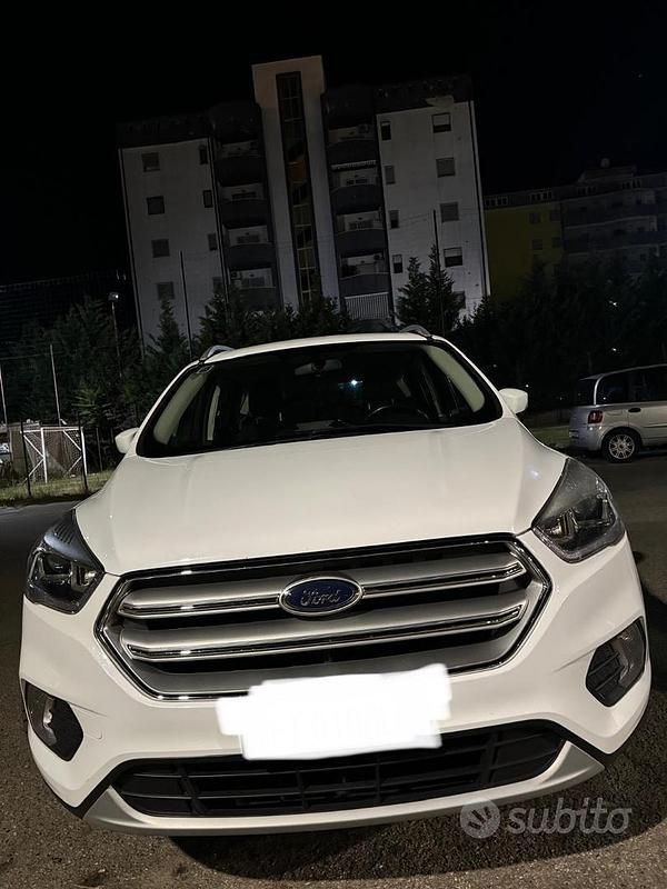 Usata Ford Kuga 2018 Grigio SUV