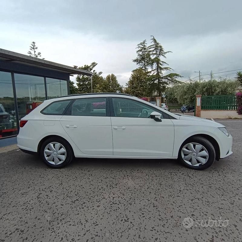 Usata Seat Leon ST Business 90 CV (66 kW) 2017 Bianco Station wagon