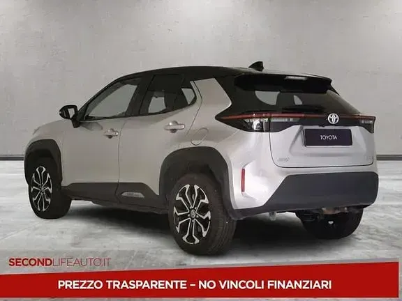 Usata Toyota Yaris Cross Trend 116 CV (85 kW) 2022 Grigio SUV