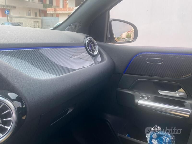 Usata Mercedes B200 AMG 2022 Grigio Monovolume