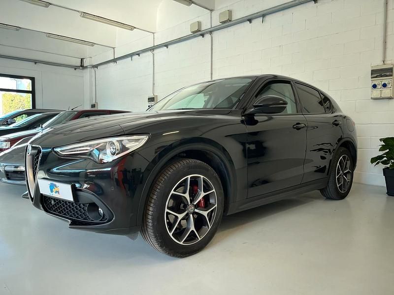 Usata Alfa Romeo Stelvio Executive 210 CV (154 kW) 2020 Nero SUV