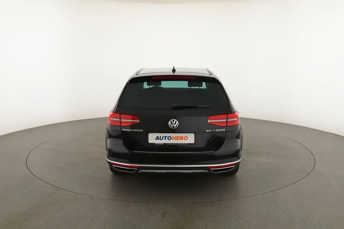 Usata VW Passat Alltrack 240 CV (176 kW) 2016 Nero Station wagon