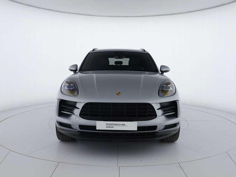 Usata Porsche Macan 245 CV (180 kW) 2021 Argento dolomite metallizzato SUV