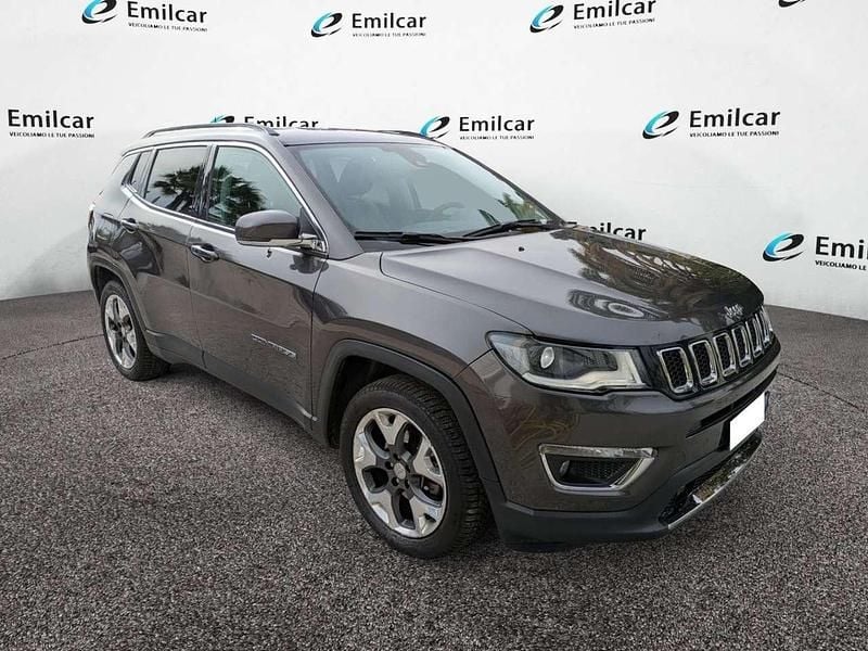 Usata Jeep Compass Limited 140 CV (102 kW) 2018 Grigio medio SUV