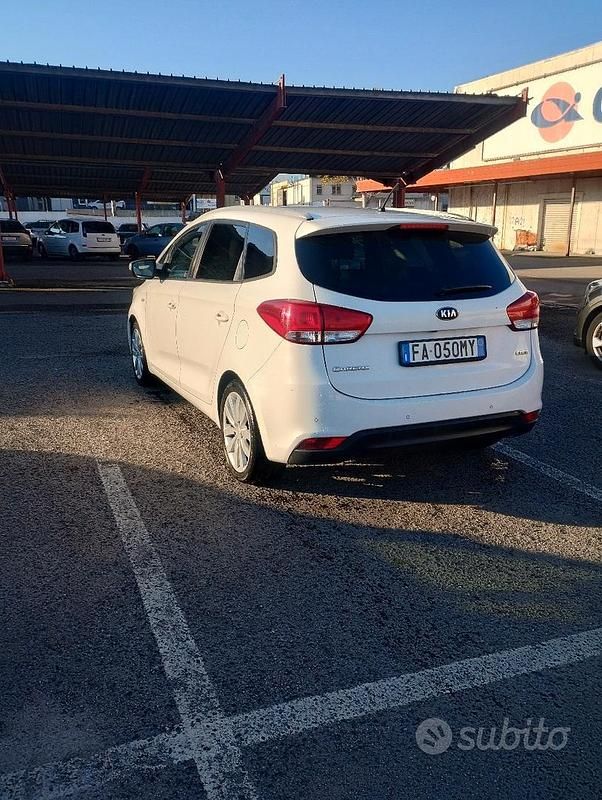 Usata Kia Carens 115 CV (84 kW) 2015 Bianco Monovolume