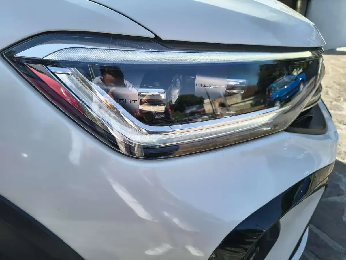Usata VW Taigo R-line 111 CV (81 kW) 2022 Bianco SUV