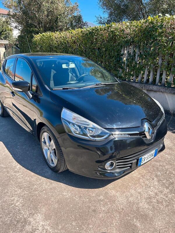 Usato 2014 Renault Clio IV 0.9 Benzin 90 CV (5.800 €)