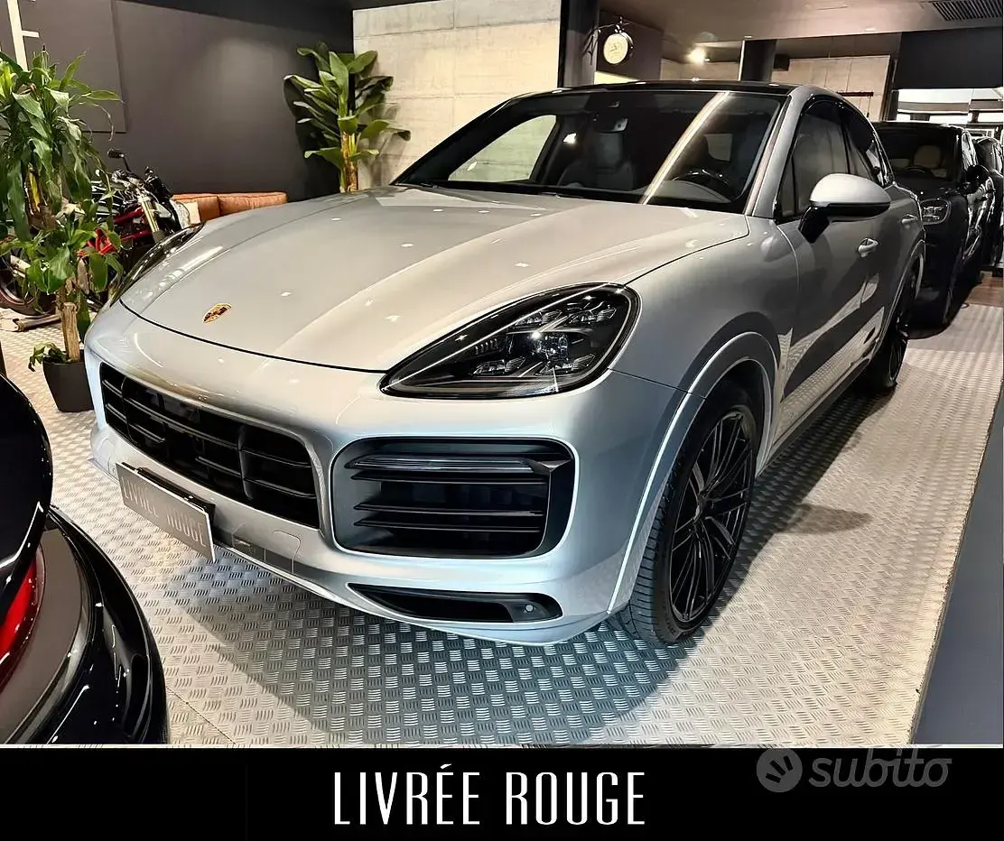 Usata Porsche Cayenne 460 CV (338 kW) 2021 Grigio SUV