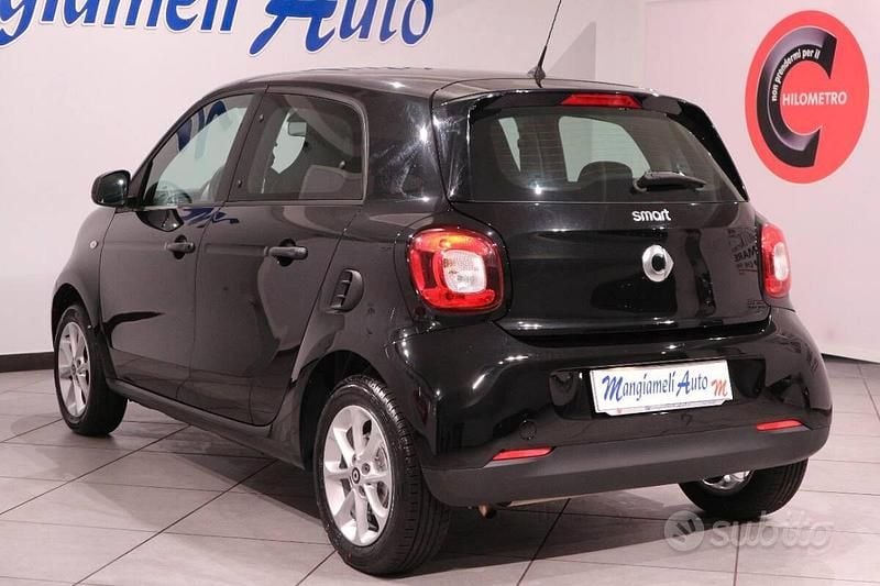 Usata Smart ForFour Passion 71 CV (52 kW) 2018 Nero Utilitaria