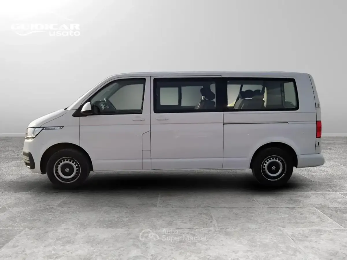 Usata VW Caravelle Comfortline 150 CV (110 kW) 2022 Bianco Furgone