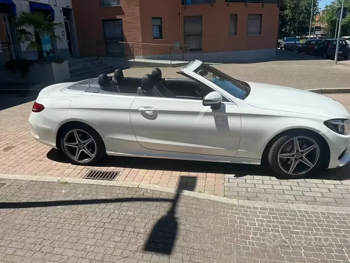 Usata Mercedes C220 170 CV (125 kW) 2017 Bianco Cabrio
