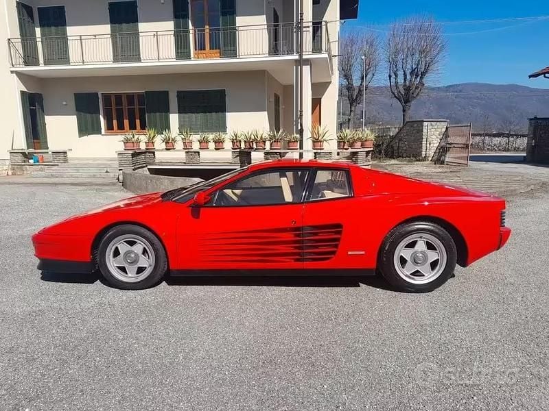 Usata Ferrari Testarossa 390 CV (286 kW) 1987 Rosso Coupé