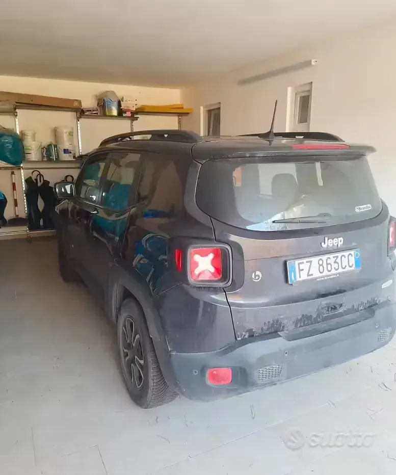 Usata Jeep Renegade Longitude 120 CV (88 kW) 2019 Nero SUV