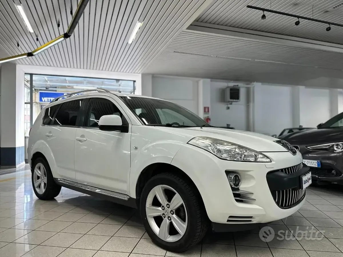 Usata Peugeot 4007 156 CV (114 kW) 2011 SUV