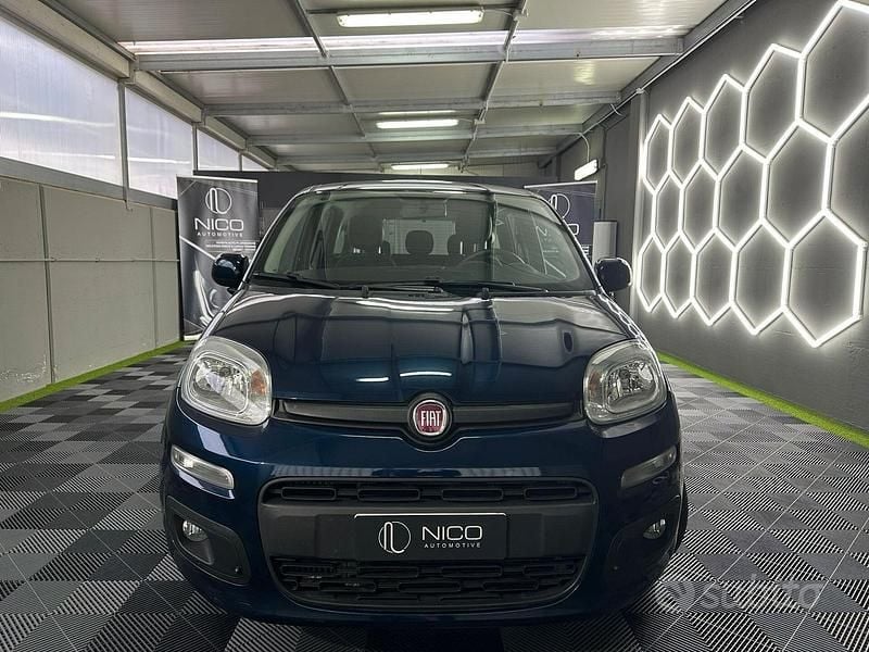 Usata Fiat Panda Lounge 95 CV (69 kW) 2018 Blu Utilitaria