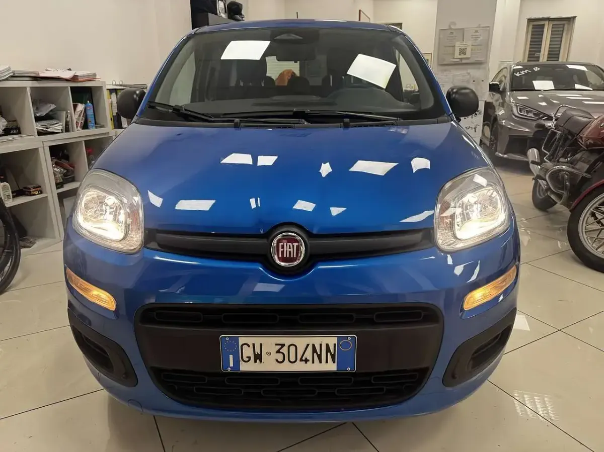 Usata Fiat Panda 69 CV (50 kW) 2024 Blu italia Utilitaria
