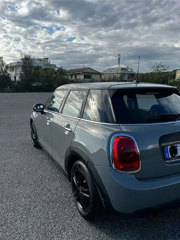 Usata Mini ONE 102 CV (75 kW) 2017 Utilitaria
