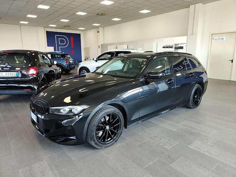 Usata BMW 320 190 CV (139 kW) 2023 Nero Station wagon