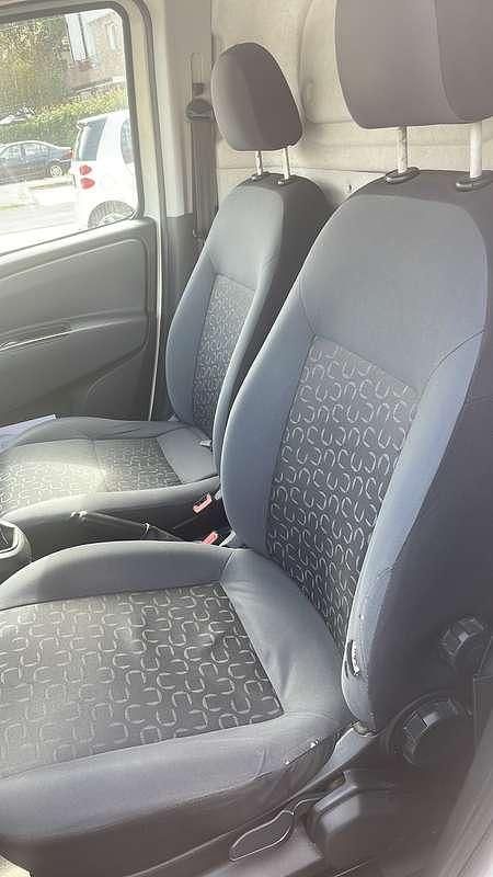 Usata Fiat Doblò 120 CV (88 kW) 2013 Bianco Monovolume