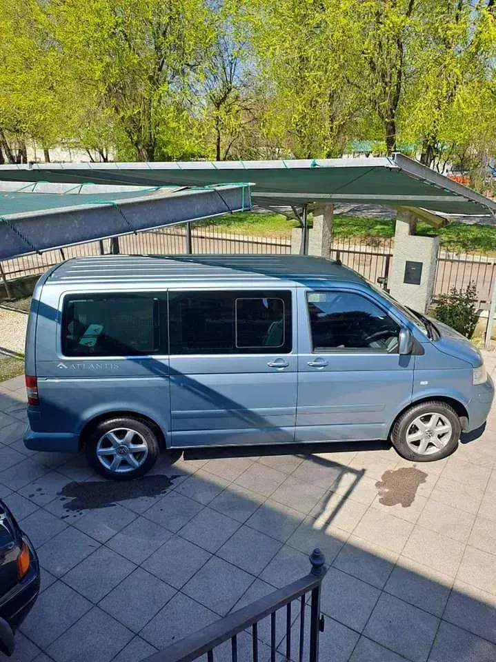 Usata VW Multivan Highline 131 CV (96 kW) 2007 Azzurro Monovolume