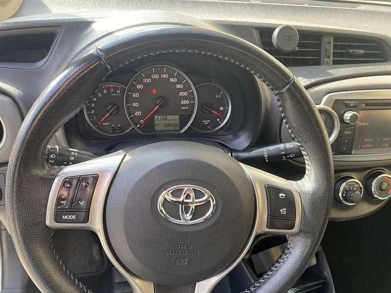 Usata Toyota Yaris 69 CV (50 kW) 2012 Utilitaria