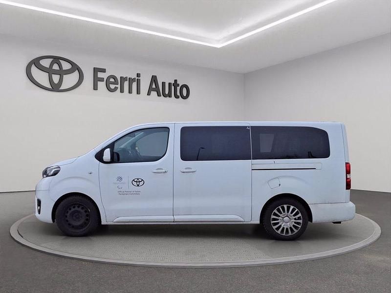Usata Toyota Proace Verso Lounge 140 CV (102 kW) 2021 Bianco Station wagon