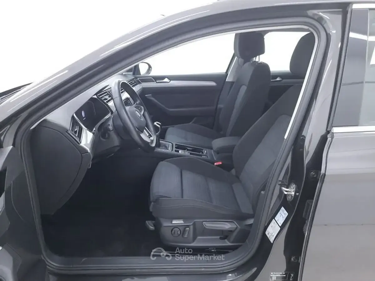 Usata VW Passat 150 CV (110 kW) 2021 Gray Station wagon