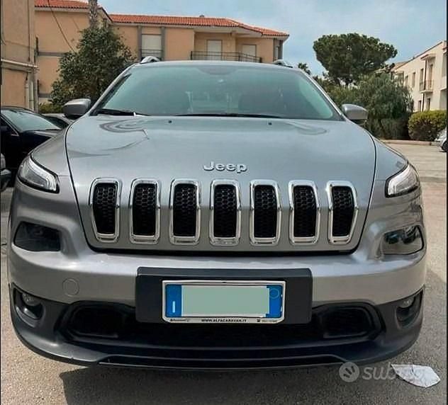 Usata Jeep Cherokee Limited 170 CV (125 kW) 2015 Grigio SUV