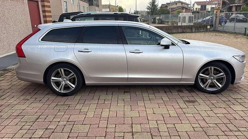 Usata Volvo V90 Business Edition 150 CV (110 kW) 2018 Argento Station wagon
