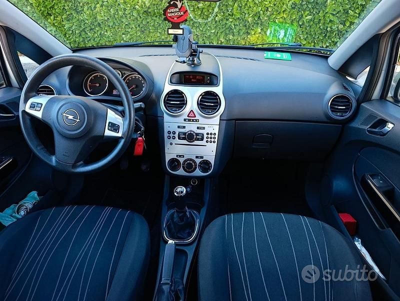 Usata Opel Corsa 2010 Utilitaria