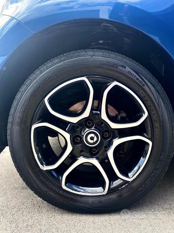 Usata Smart ForFour 71 CV (52 kW) 2016 Blu Utilitaria