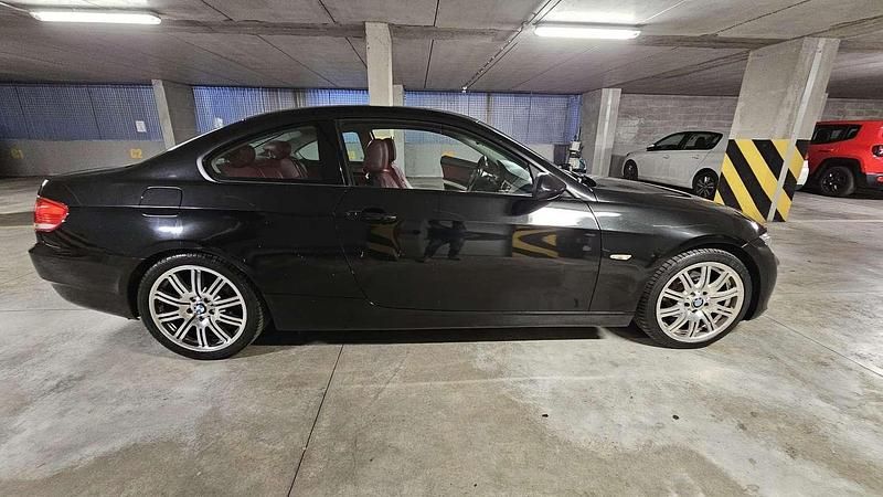 Usata BMW 320 177 CV (130 kW) 2007 Coupé