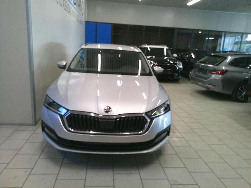 Usata Skoda Octavia Executive 150 CV (110 kW) 2023 Antracite pastello Station wagon