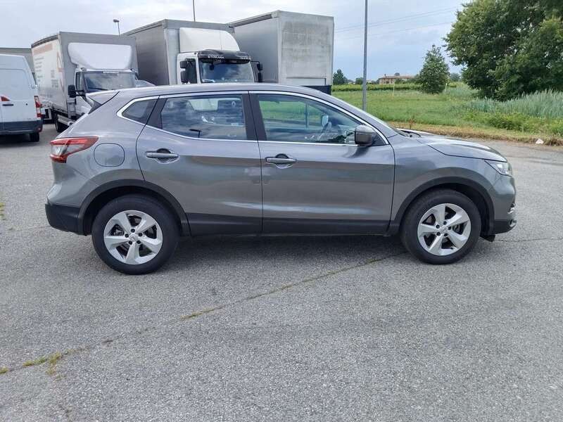 Usata Nissan Qashqai 116 CV (85 kW) 2020 Grigio SUV