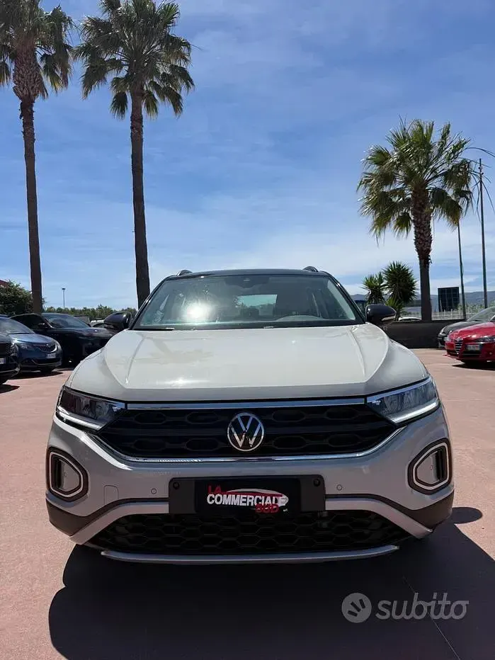 Usata VW T-Roc 110 CV (80 kW) 2022 Beige SUV